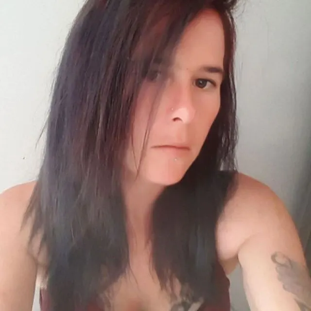 Joannie image 0