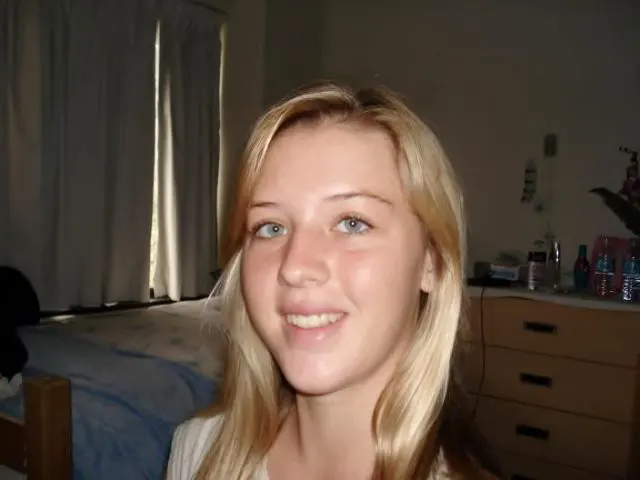Ellen73 image 0