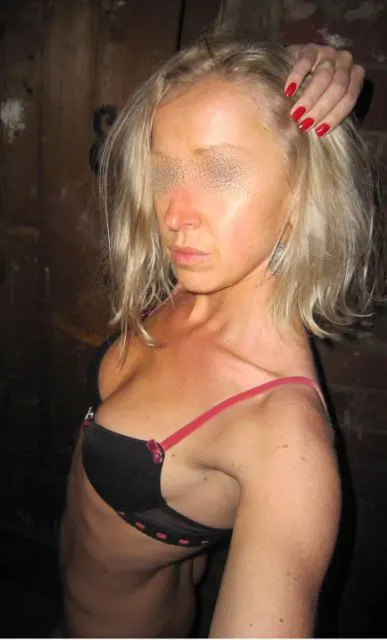 Debra27 image 0